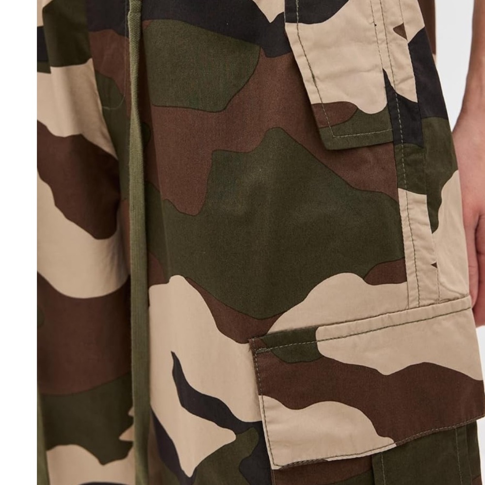 Good American Fatigue Green Camo Parachute Pants - Picture 4 of 11